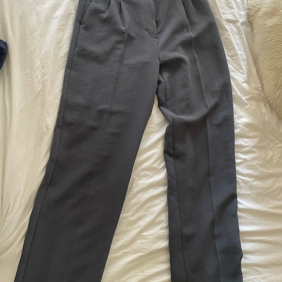 Aritzia Vintage Navy Wide-Leg Pleated Trousers - Picture 9 of 9